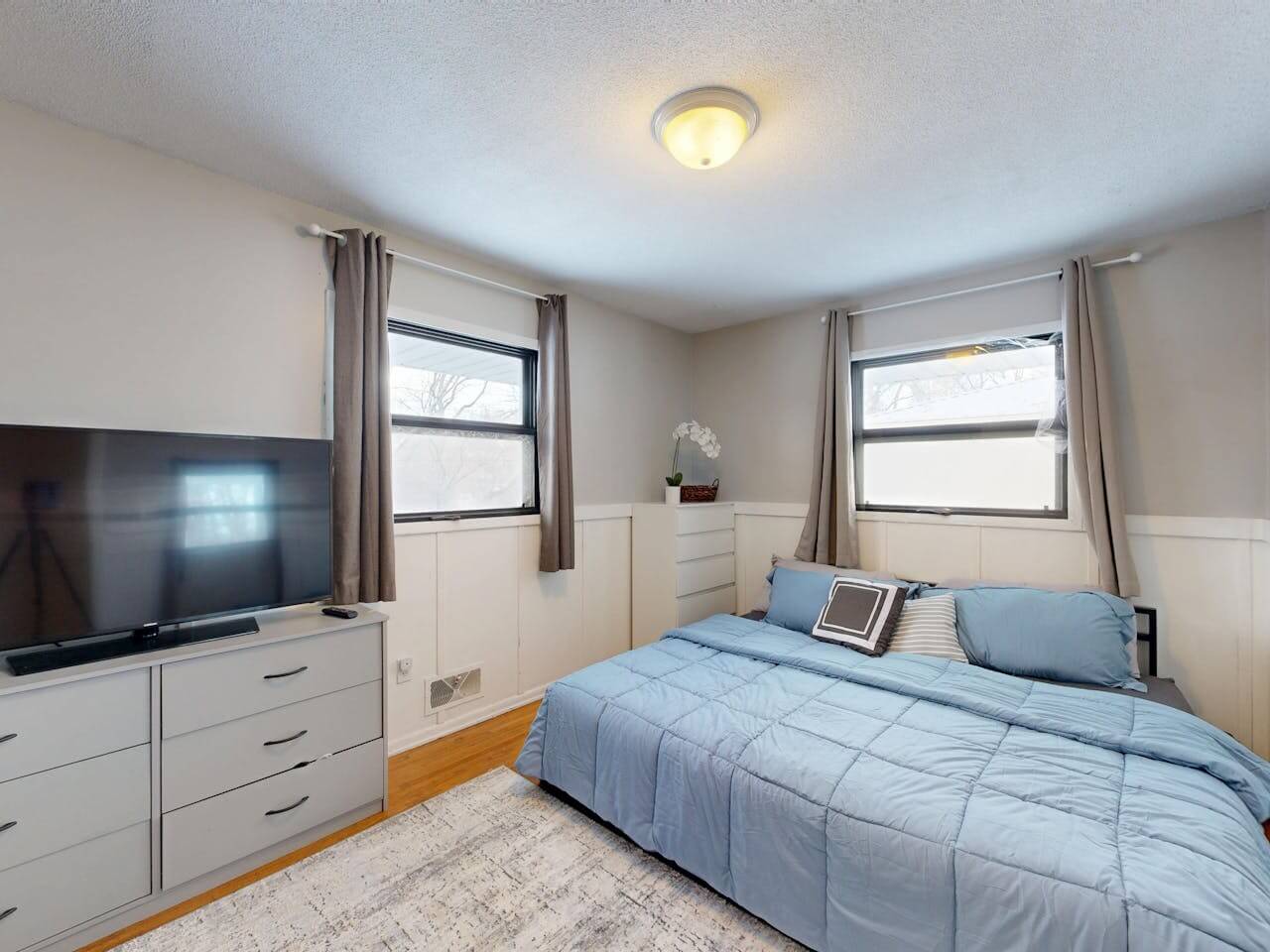 #1 bedroom_1_HP_CP_